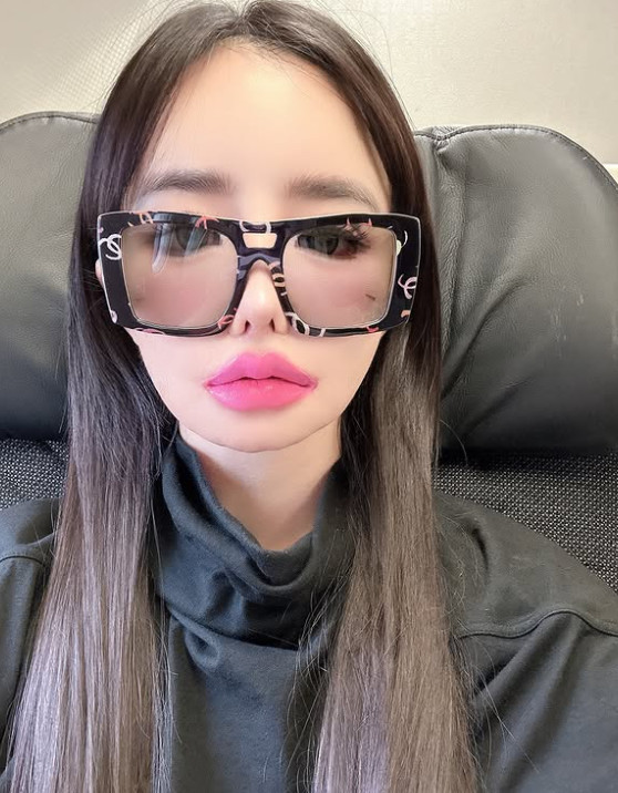 사진=박봄 공식 계정