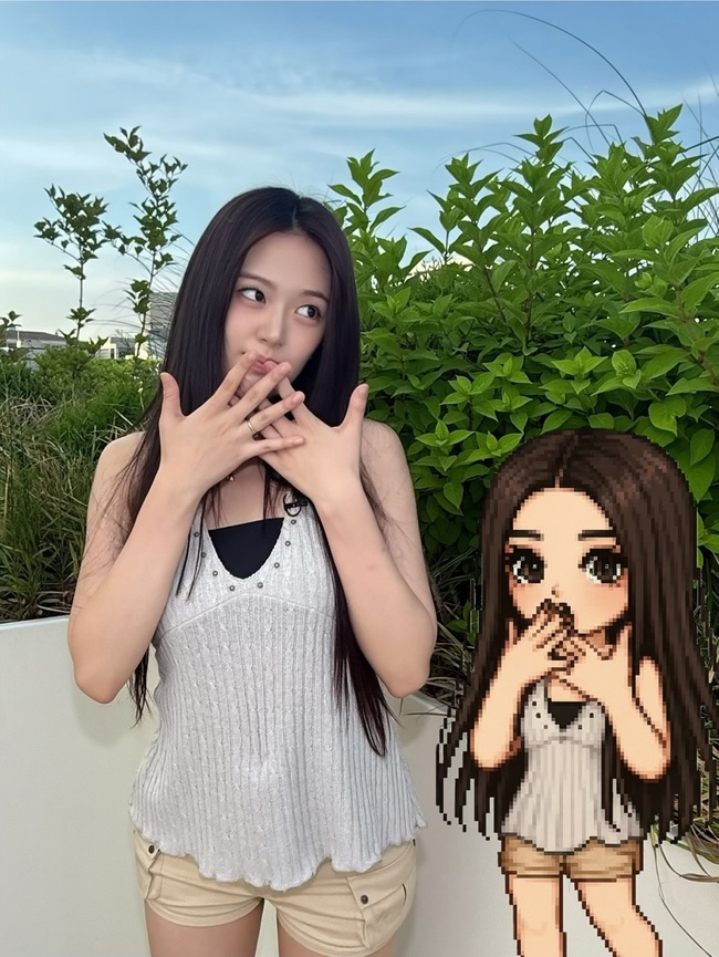 사진=안유진 소셜미디어