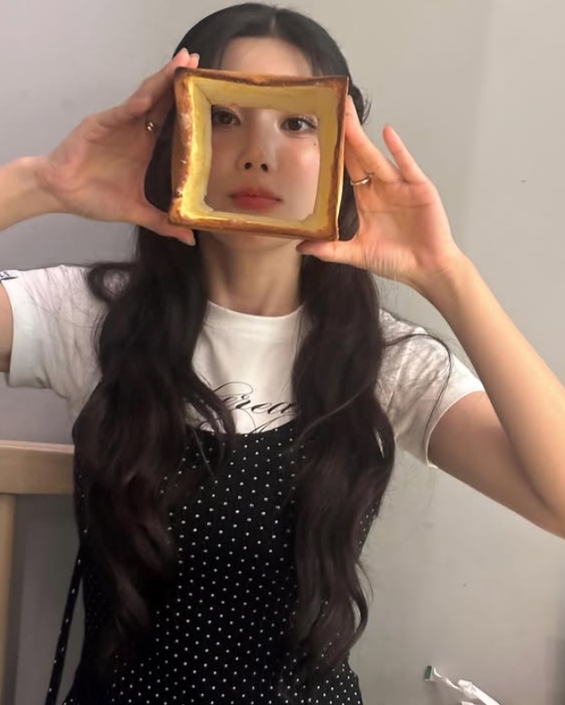 권은비 소셜 미디어