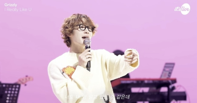 유튜브 채널 ‘잇츠라이브(it’s Live)‘ 영상 캡처