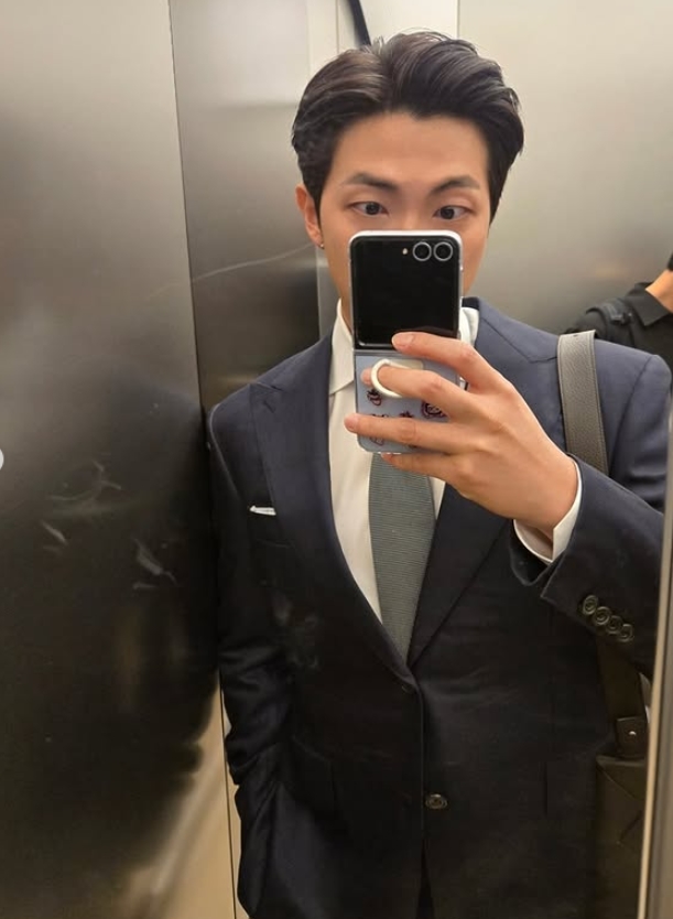 RM 소셜미디어